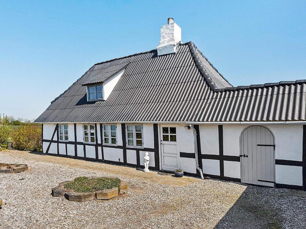 4 Person Holiday Home In Tranek R Tranekær Kültér fotó